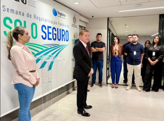 Corregedor afasta nomeada que demitiu toda a equipe do 6º Cartório de Imóveis de Manaus