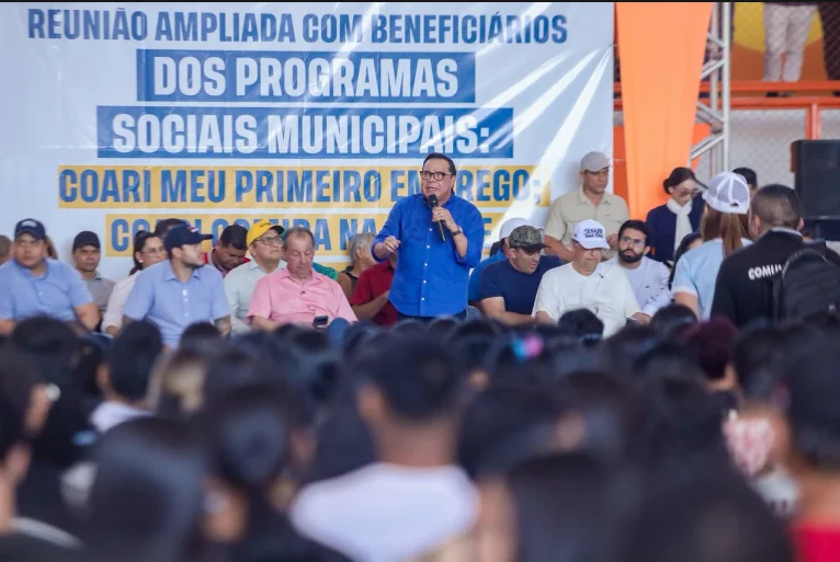 Coari lança programa habitacional e inaugura obras que fortalecem educação, esporte e cidadania