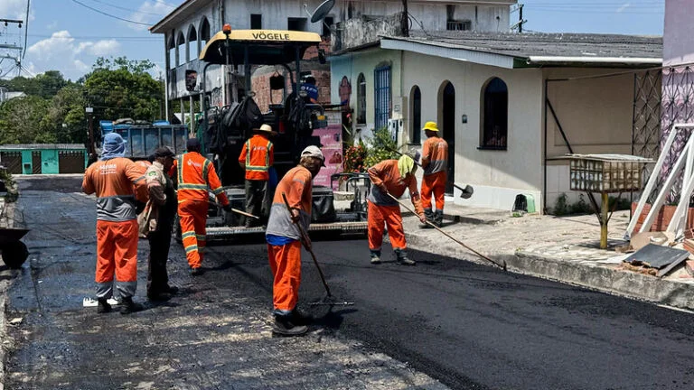 Prefeitura de Manaus avança com recapeamento e transforma condições de tráfego na zona Norte