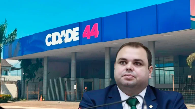 TRE-AM determina remoção de painel de campanha de Roberto Cidade no bairro Japiim