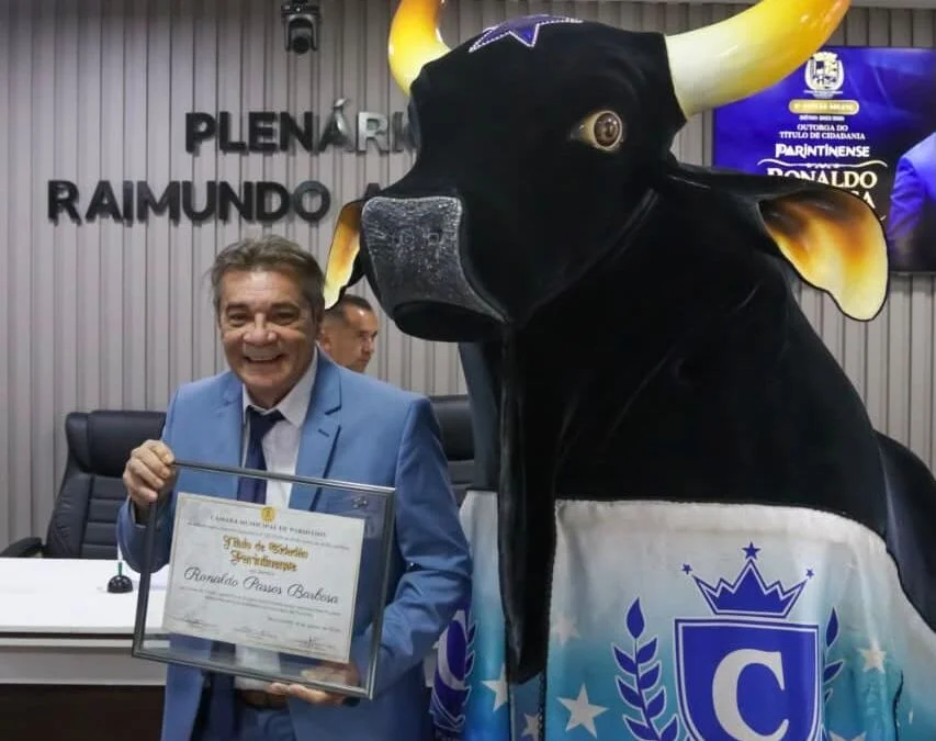 Mestre Ronaldo Barbosa é homenageado pela Câmara Municipal de Parintins - Portal Remador