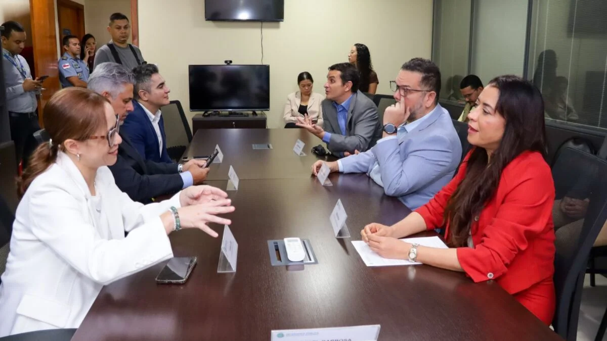 Prefeitura de Manaus e DPE-AM assinam recomendação para coibir as exigências de CPF na concessão de descontos em medicamentos