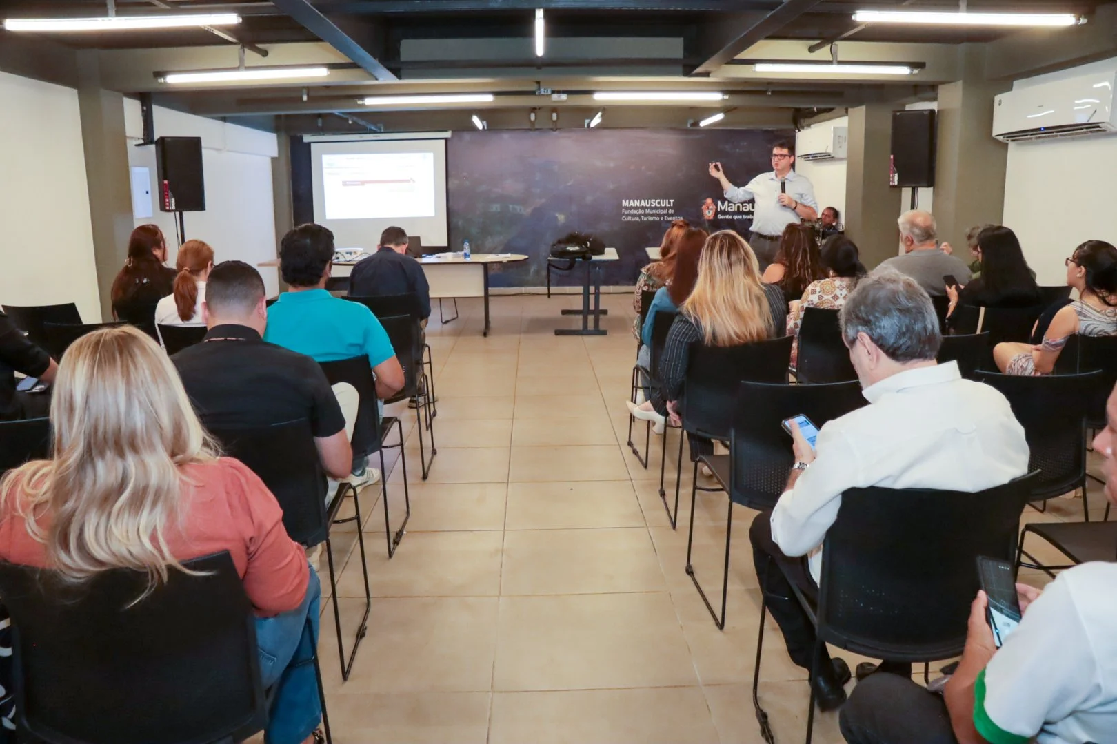 Prefeitura de Manaus inicia construção participativa do Plano Municipal de Turismo em parceria com o Sebrae-AM