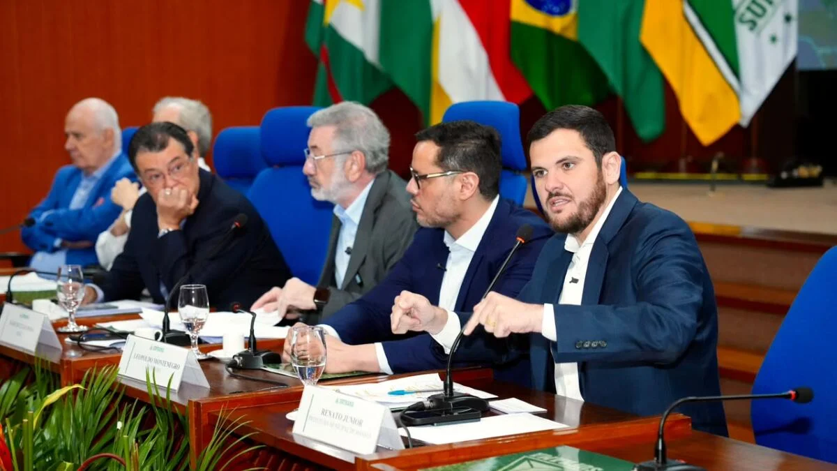 Prefeito Renato Junior anuncia secretaria de desburocratização industrial e defende união entre prefeitura, Suframa e governos pelo Polo Industrial de Manaus