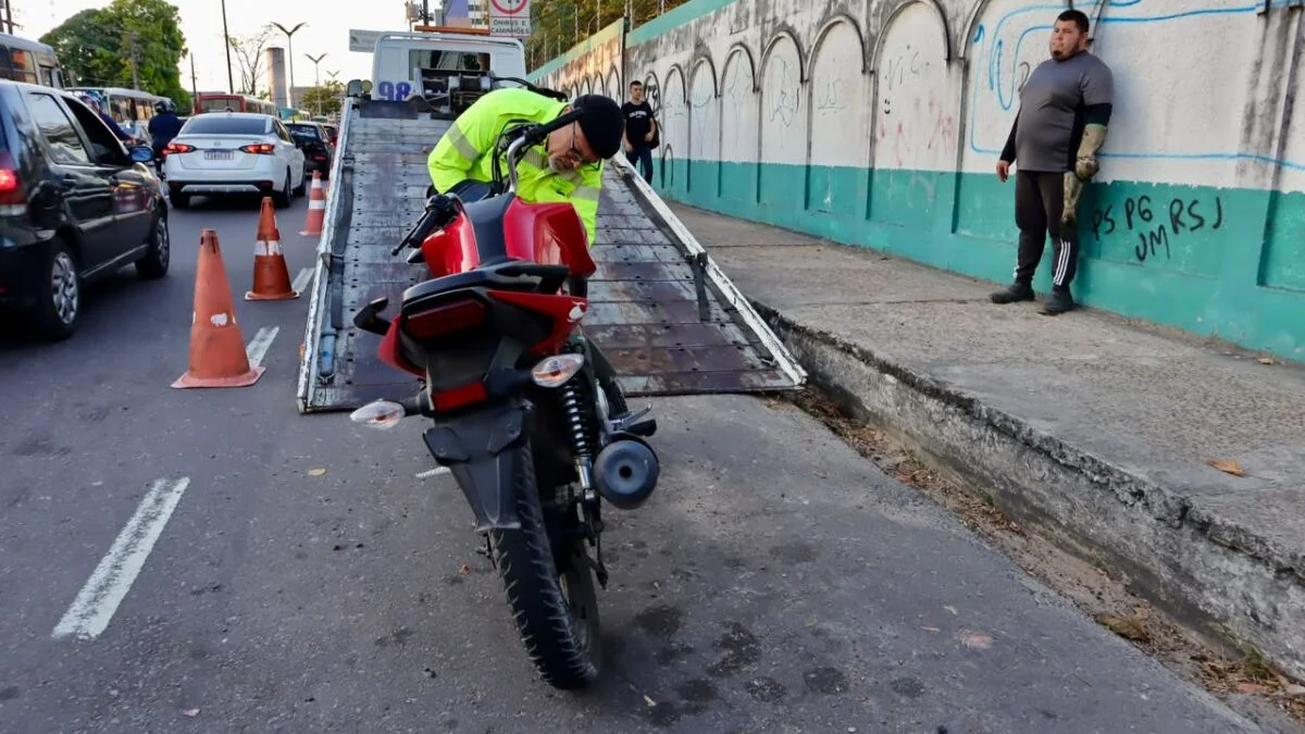 Operação ‘Mobilidade Segura’ soma 158 autuações e 16 remoções de veículos em duas semanas de ações por um trânsito mais seguro em Manaus