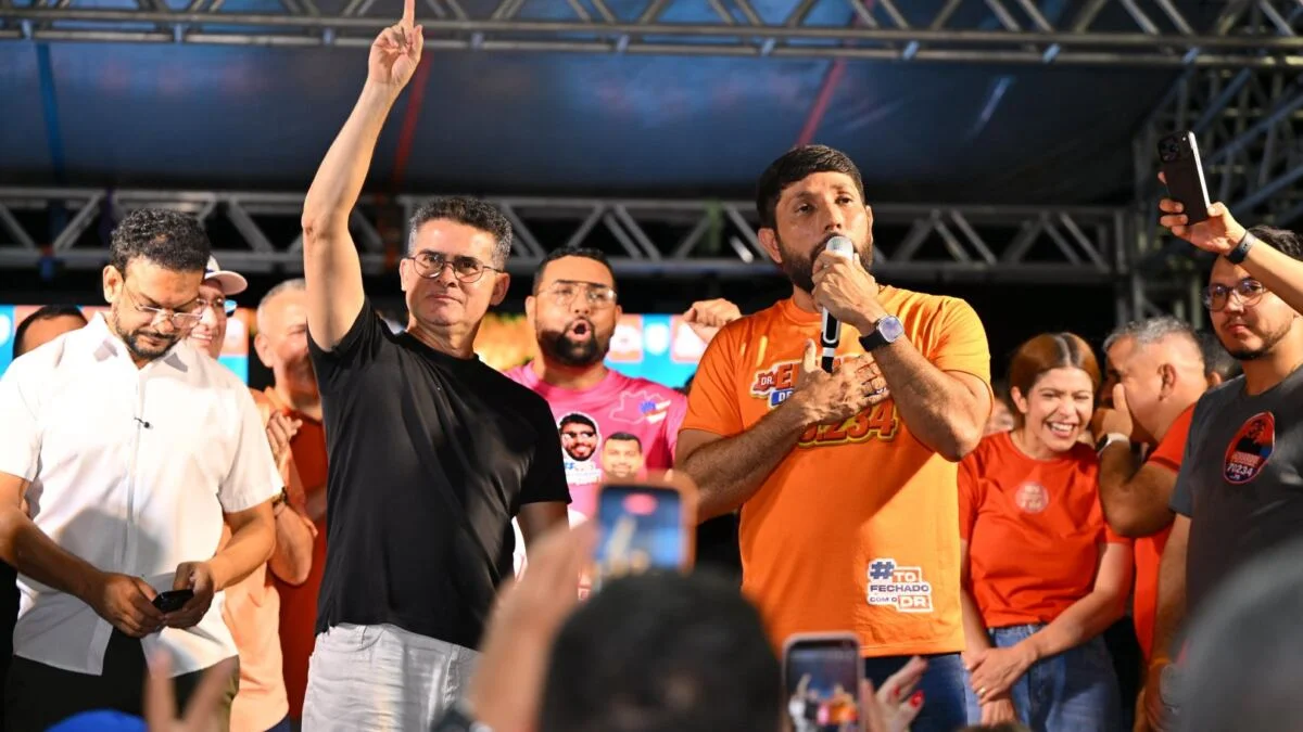Ao lado de Eduardo Assis, David lembra entregas no Alvorada e afirma que vai trazer UFC ao Amazonas