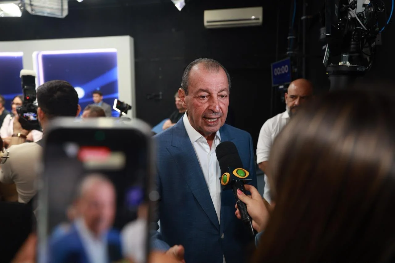 No primeiro debate, Omar destaca mudança com experiência e apresenta plano para reorganizar serviços públicos - Portal Remador