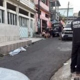 Dono de casa aplica mata-leão para defender patrimônio e mata suspeito de assalto no Morro da Liberdade