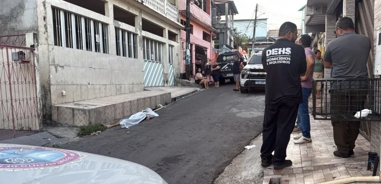 Dono de casa aplica mata-leão para defender patrimônio e mata suspeito de assalto no Morro da Liberdade