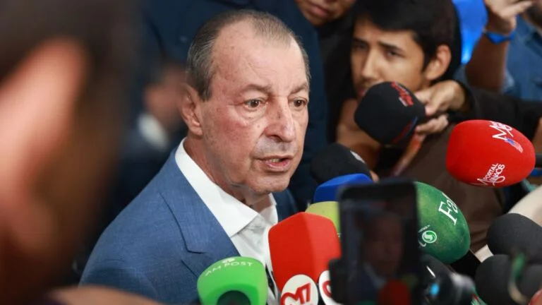 Omar propõe novas escolas de tempo integral para melhorar ensino e proteger jovens no Amazonas