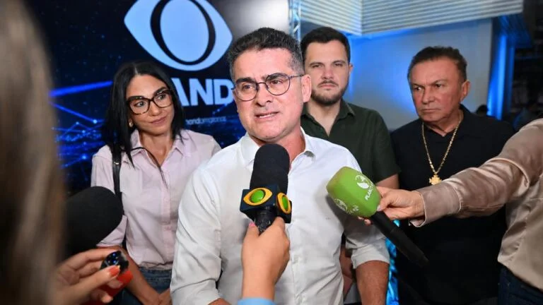 David Almeida destaca legado em Manaus e apresenta propostas para desenvolver o Amazonas no debate da Band