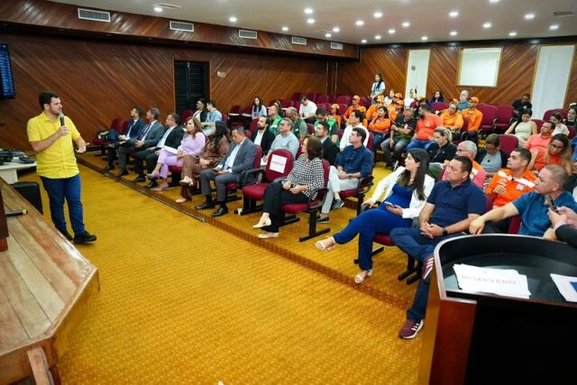 Prefeito Renato Junior apresenta ao MP-AM ações de Manaus no combate às queimadas e oferece estrutura para parceria com municípios do Amazonas