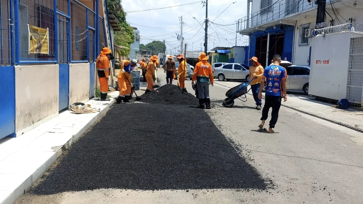 Prefeitura de Manaus recupera ruas no bairro Tancredo Neves e melhora mobilidade na zona Leste