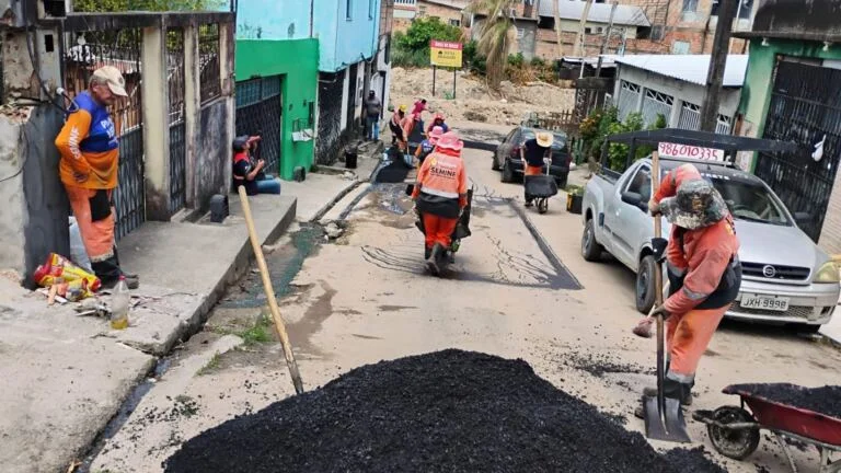Prefeitura de Manaus realiza manutenção asfáltica em ruas do Nova Esperança e melhora mobilidade na zona Centro-Oeste