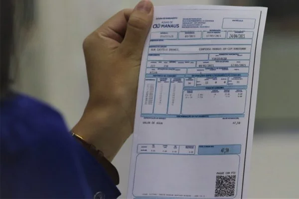 Prefeitura exige que Águas de Manaus pare de faturar tarifa de esgoto em locais sem rede adequada