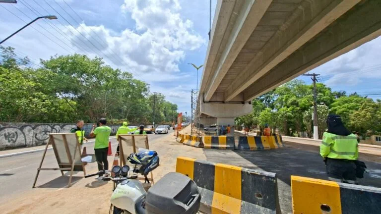 A medida tem como objetivo melhorar a circulação viária na região e oferecer uma alternativa aos motoristas durante o período de execução das obras do complexo viário Passarão.