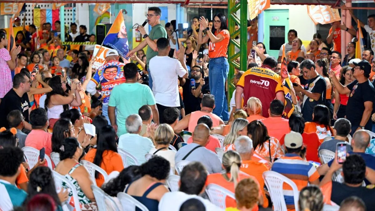 David apresenta propostas de emprego e moradia em grandes reuniões nas zonas Norte e Sul