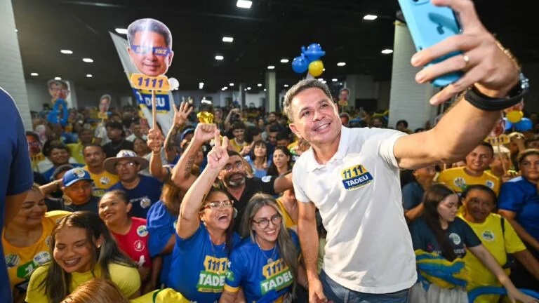 Tadeu de Souza reúne milhares de pessoas em Manaus e reforça compromisso com a educação e a ZFM