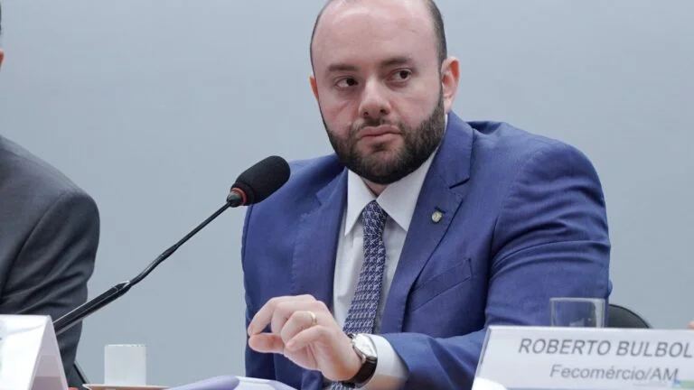 Fausto Júnior alerta para plano da Âmbar Energia e cobra proteção aos consumidores
