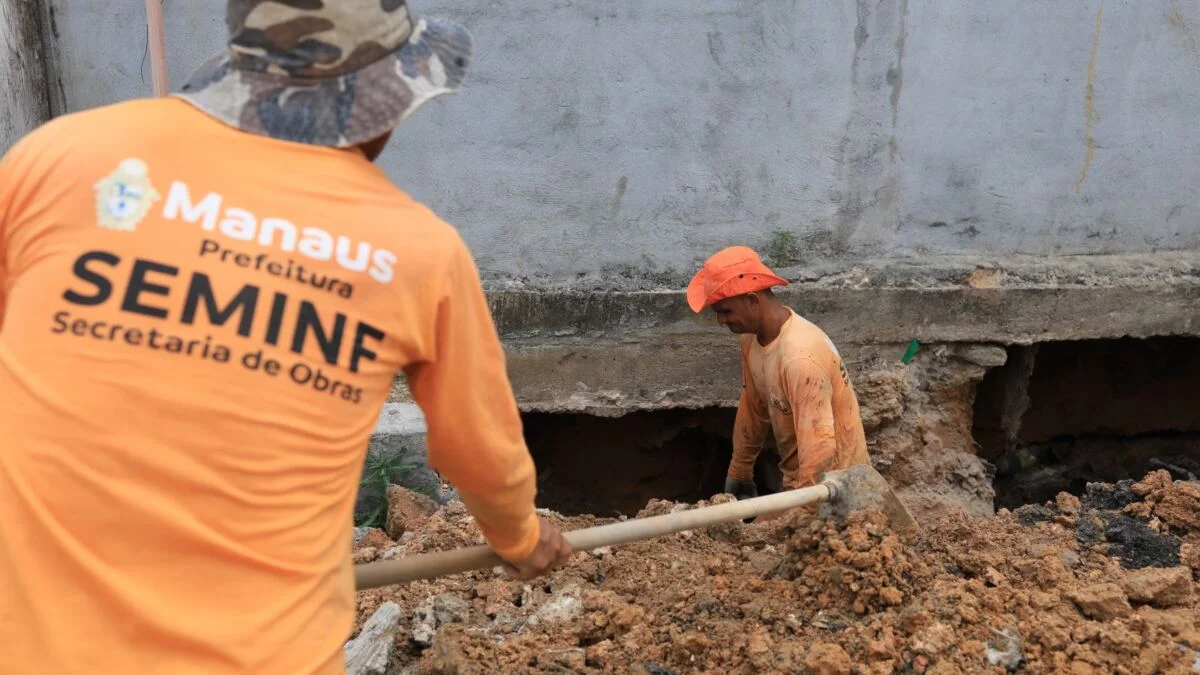 Prefeitura de Manaus recupera drenagem profunda no bairro Compensa 2 e melhora infraestrutura da via