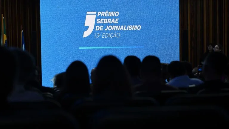 Amazonas tem dois finalistas na etapa nacional do Prêmio Sebrae de Jornalismo 2026