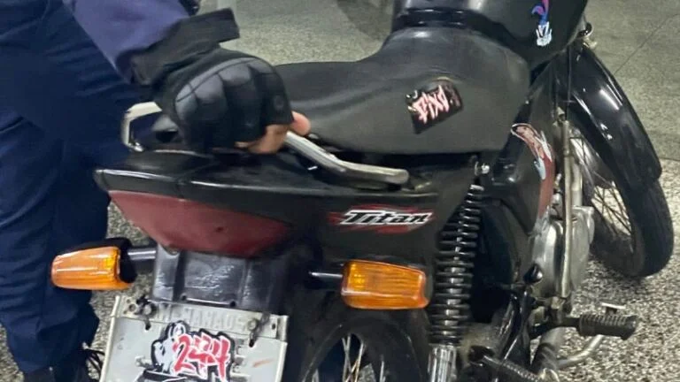 Guarda Municipal detém suspeito de furto a turista e apreende moto com chassi adulterado
