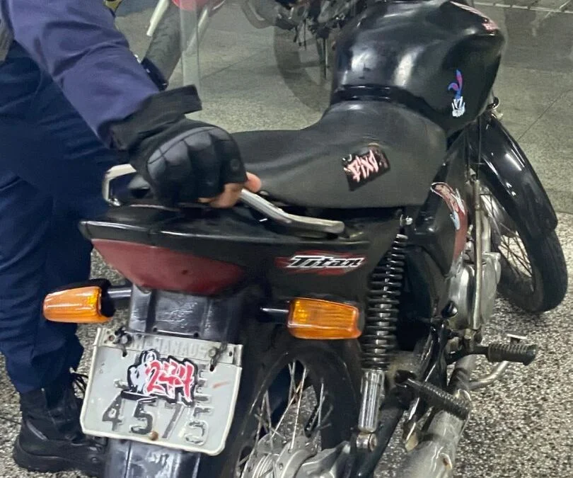 Guarda Municipal detém suspeito de furto a turista e apreende moto com chassi adulterado