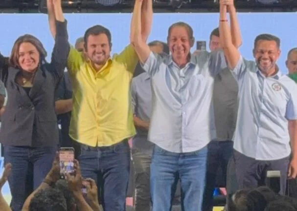 “As necessidades do povo de Manaus estão acima de qualquer coisa”: diz prefeito Renato Junior ao apoiar Omar Aziz no segundo turno