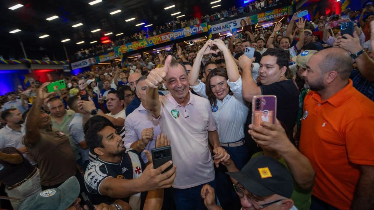 Omar Aziz recebe o apoio do senador reeleito Plínio Valério, que destaca experiência e capacidade