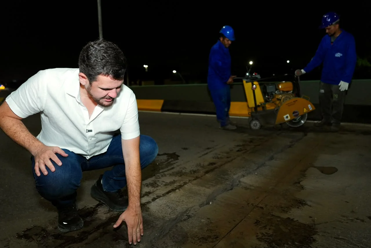 Interdição na avenida Coronel Teixeira altera trânsito e dez linhas de ônibus na Compensa
