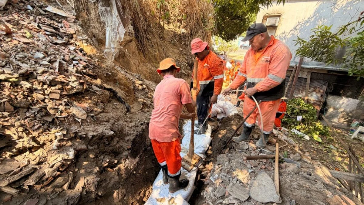 Prefeitura de Manaus utiliza técnica ‘Rio Rap’ para conter erosão no Centro