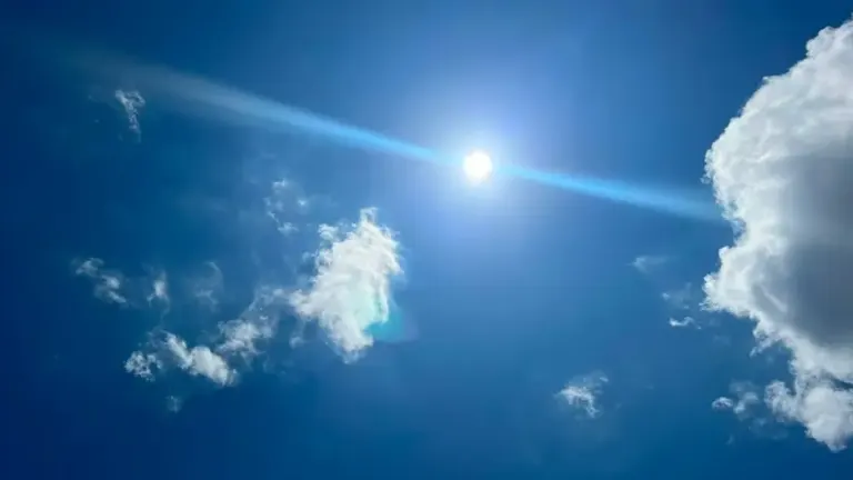 Sem previsão de chuva, Manaus enfrenta calor extremo e poluição de queimadas