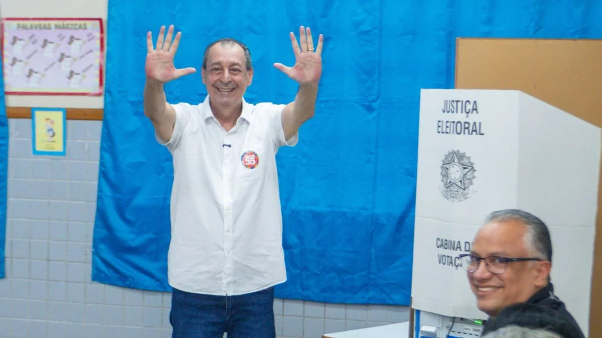 Omar Aziz é eleito governador do Amazonas após disputa acirrada no 2º turno