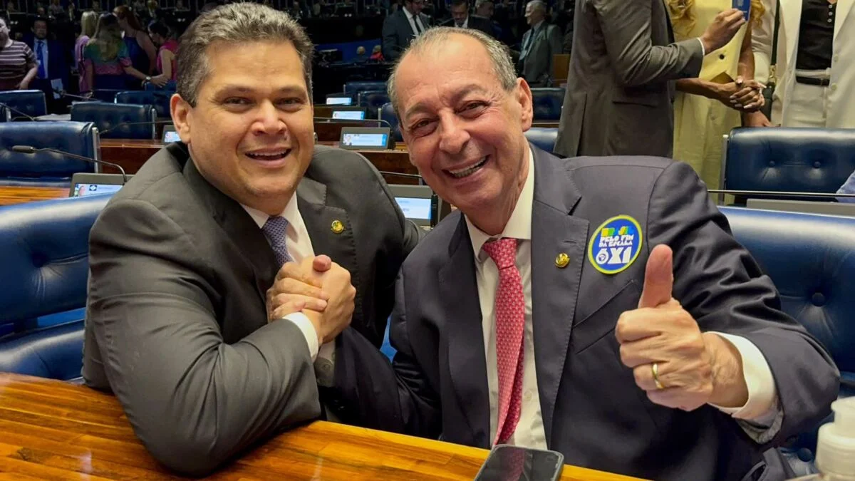 Com relatoria de Omar Aziz, Senado aprova fim da escala 6×1