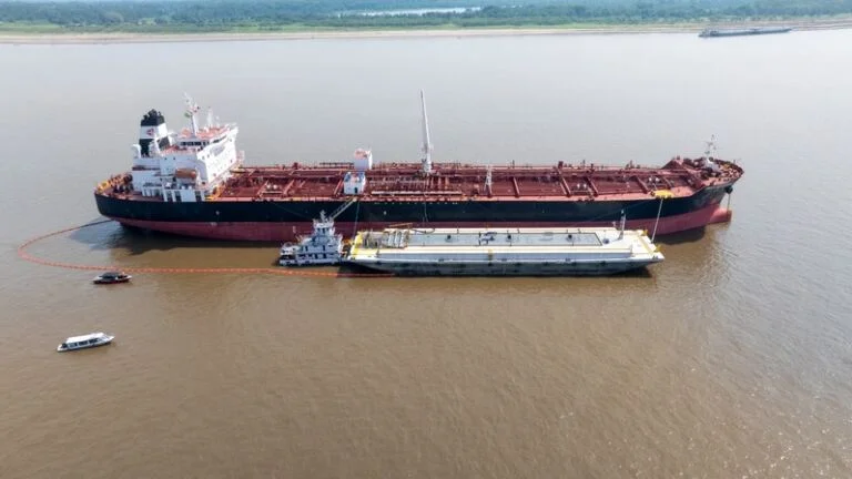 Grupo Atem inicia operação fluvial em Itacoatiara (AM) para enfrentar desafios da vazante na Amazônia